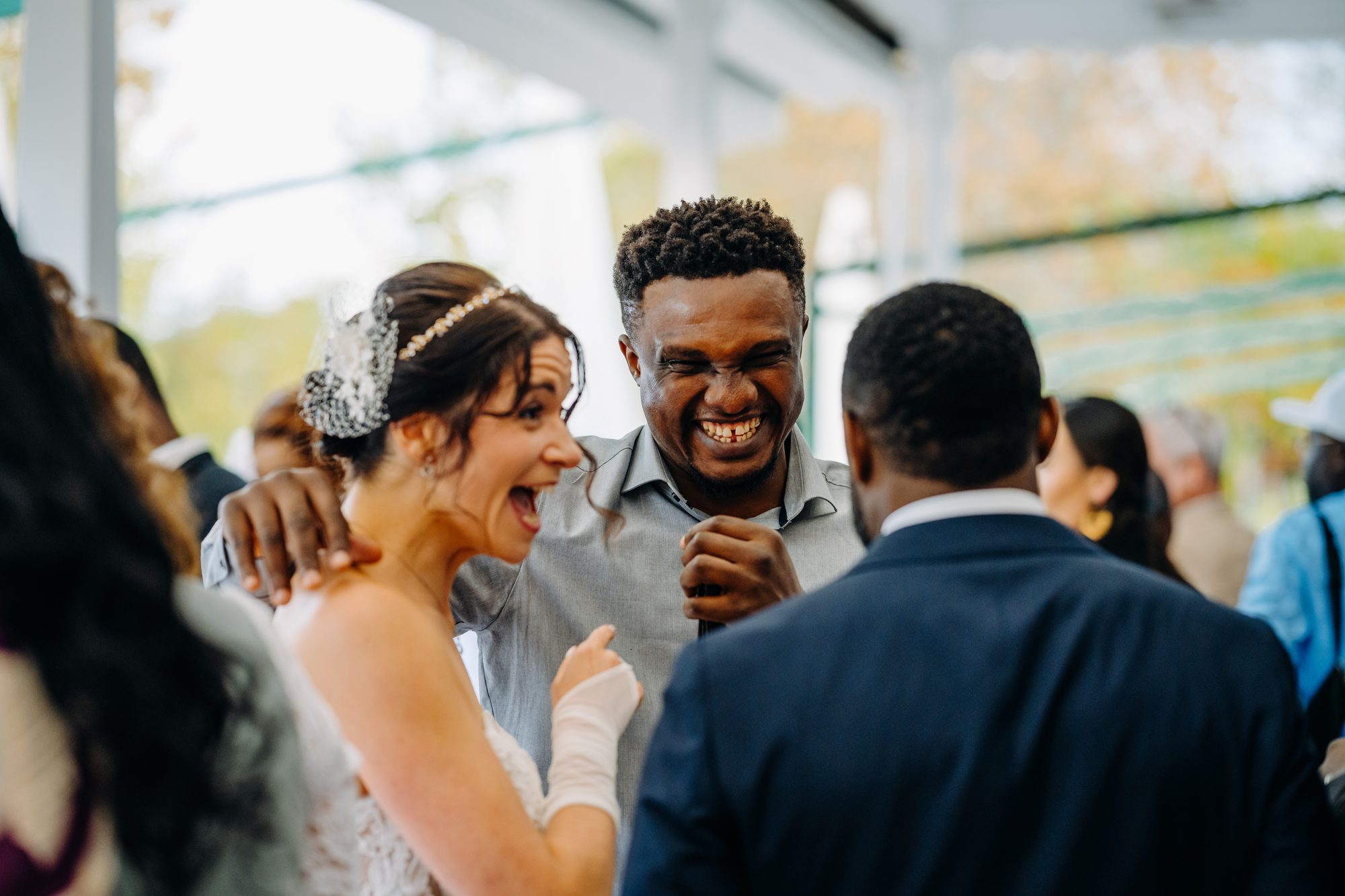 Bridal couple Ammersee – natural Wedding photos