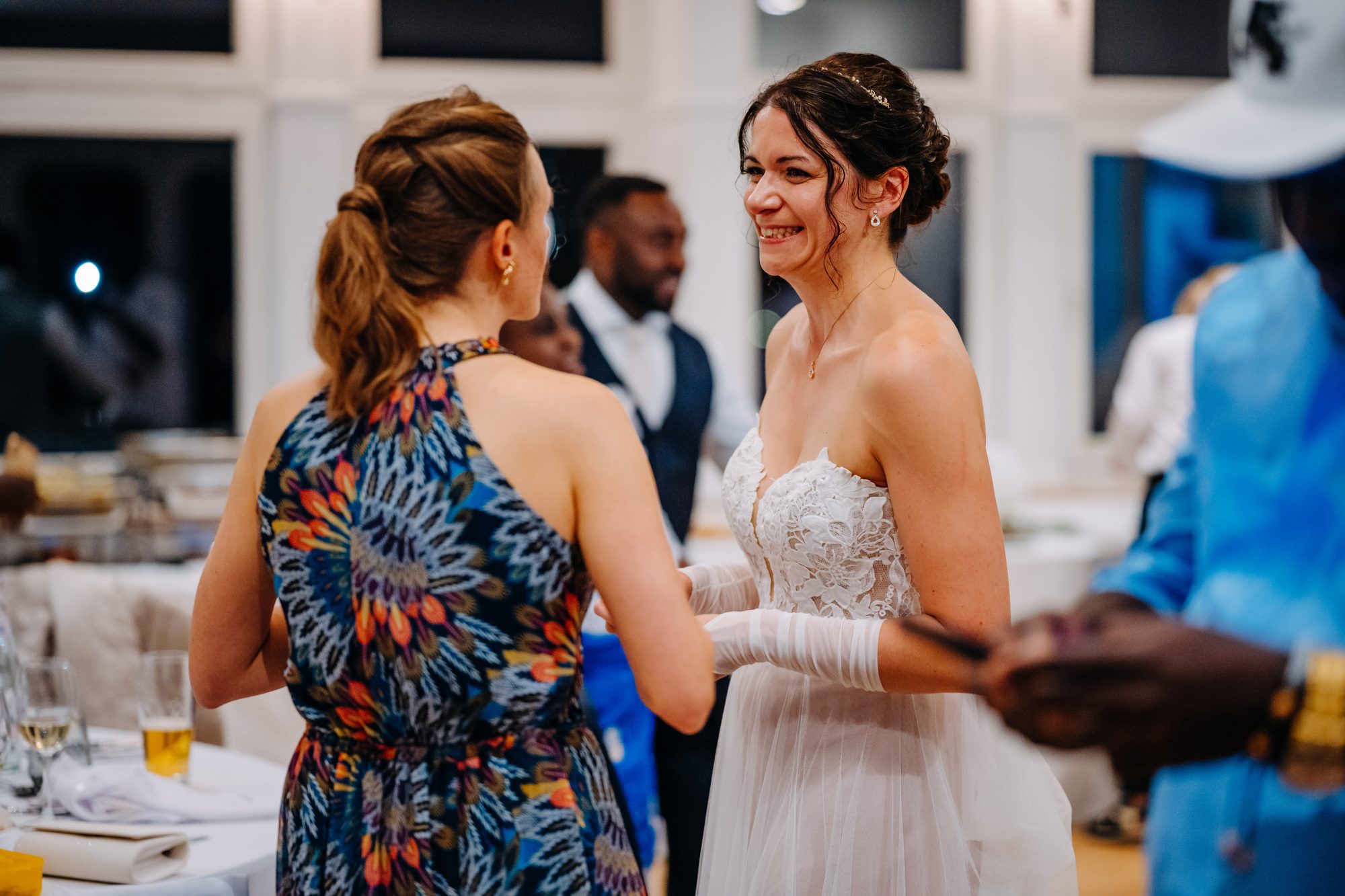 Bridal couple Chiemsee – romantic wedding images
