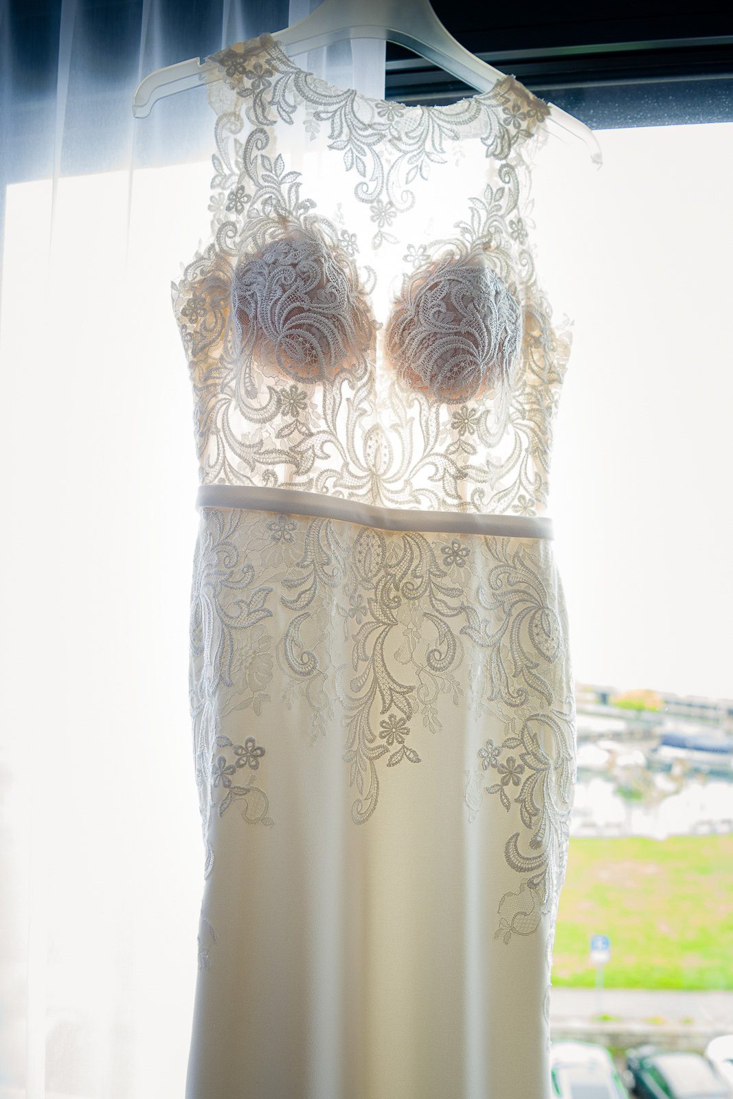 Wedding photographer castle wedding Bavaria – detail shots of rings and shoes