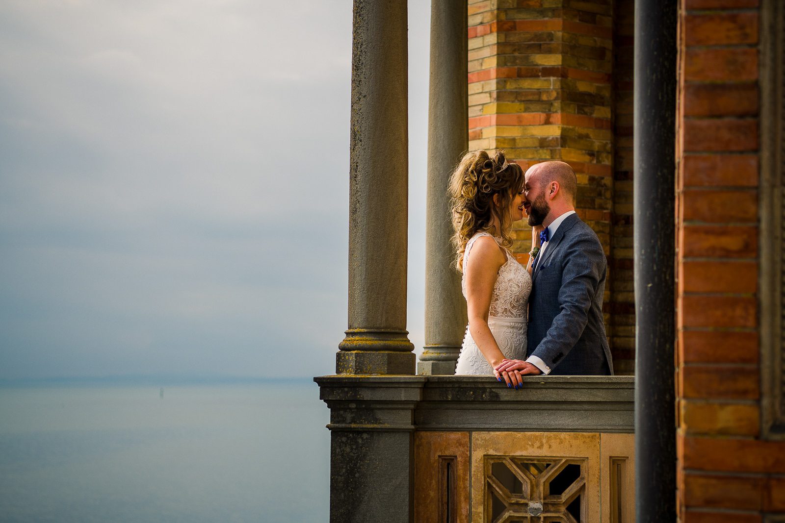 Castle wedding Bavaria – wedding party in front of a Bavarian baroque palace