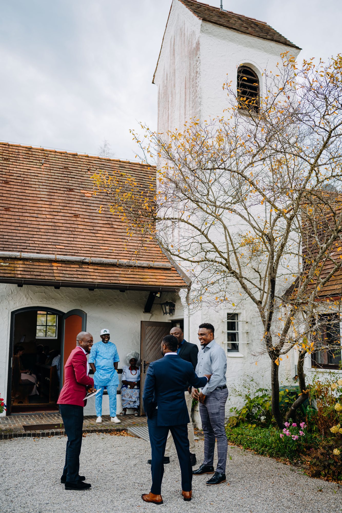 Wedding photos Starnberger See – romantic Bridal couple