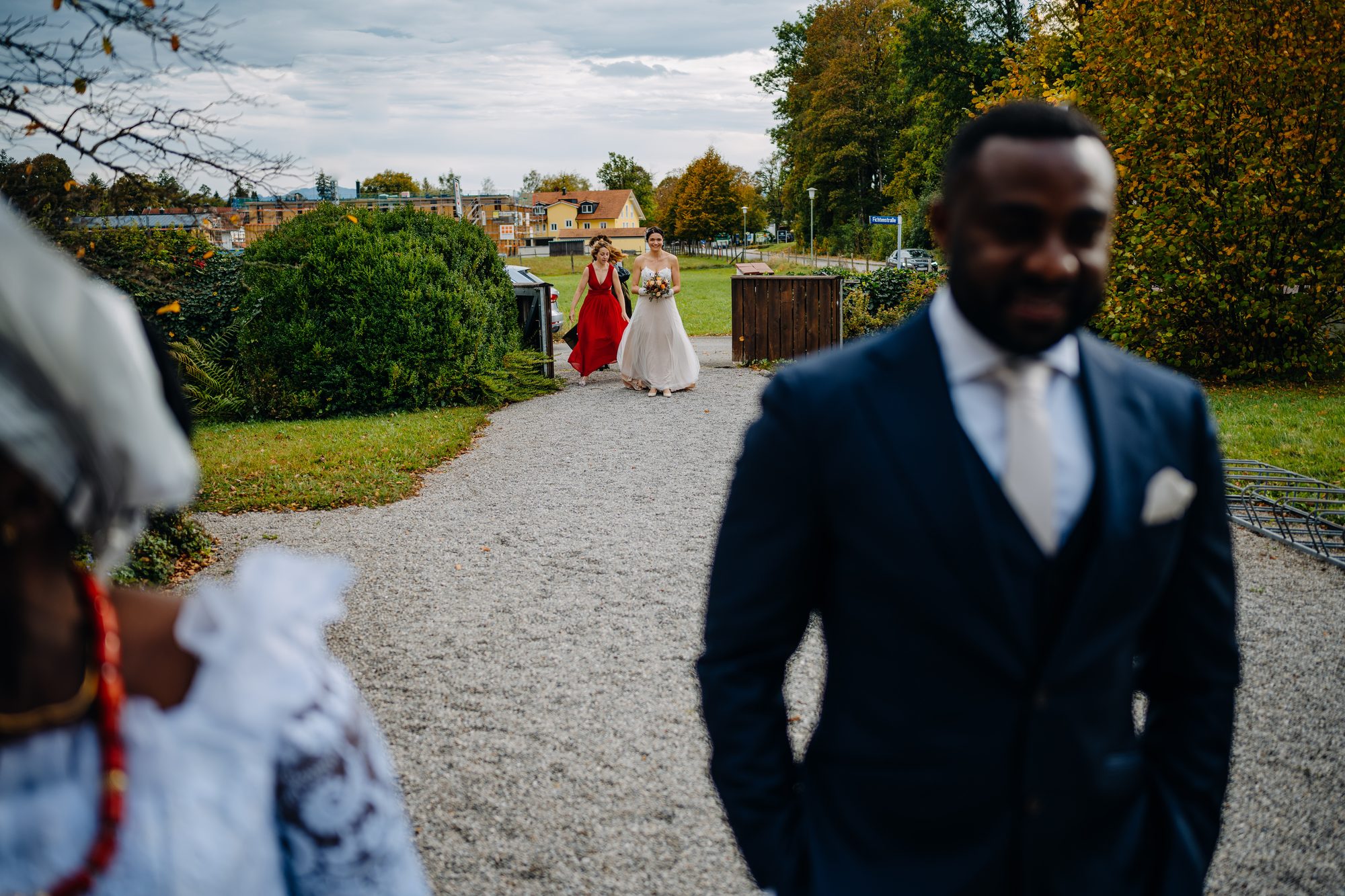 Wedding photos Starnberger See – romantic Bridal couple