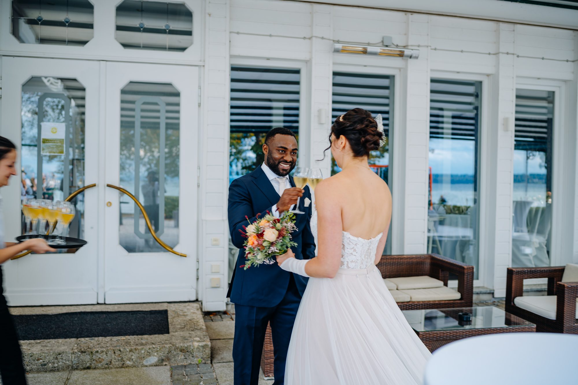 Wedding photos Starnberger See – romantic Bridal couple